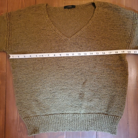 J Crew Olive Fatigue 3/4 Sleeves Green Bell Sweater  Medium Cotton Blend Knit - Picture 8 of 10